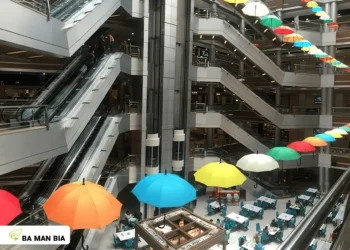 بهترین مراکز خرید رشت در پاییز